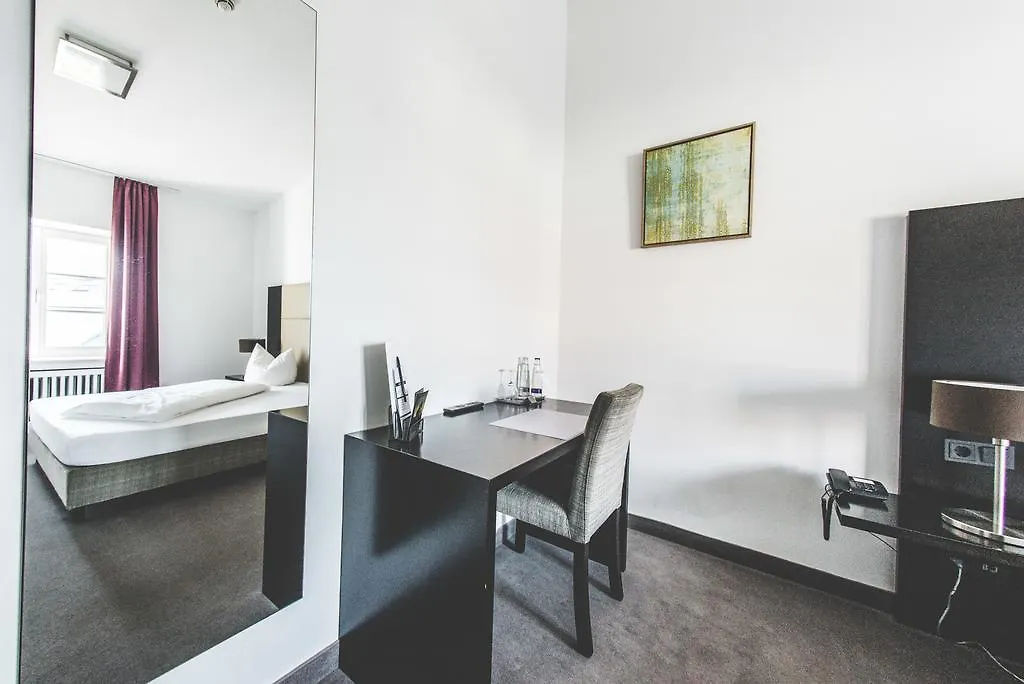 Hotel Muenchner Hof Альтёттинг
